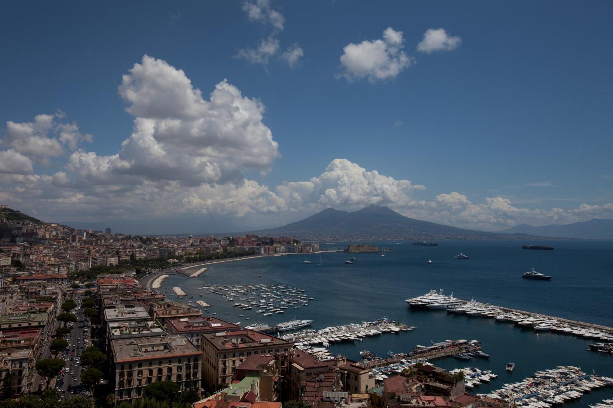 Garibaldi 136 Hotel Napoli Eksteriør billede